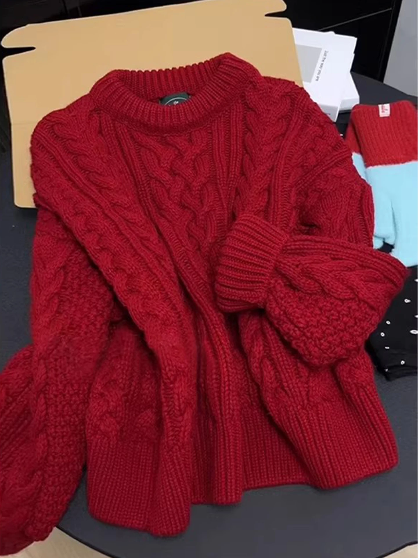 

Red Thiened Knitted Sweater Men's Autumn Winter Inner Wear Lazy Loose Sle High End Top for Casual Youth Couple Wear