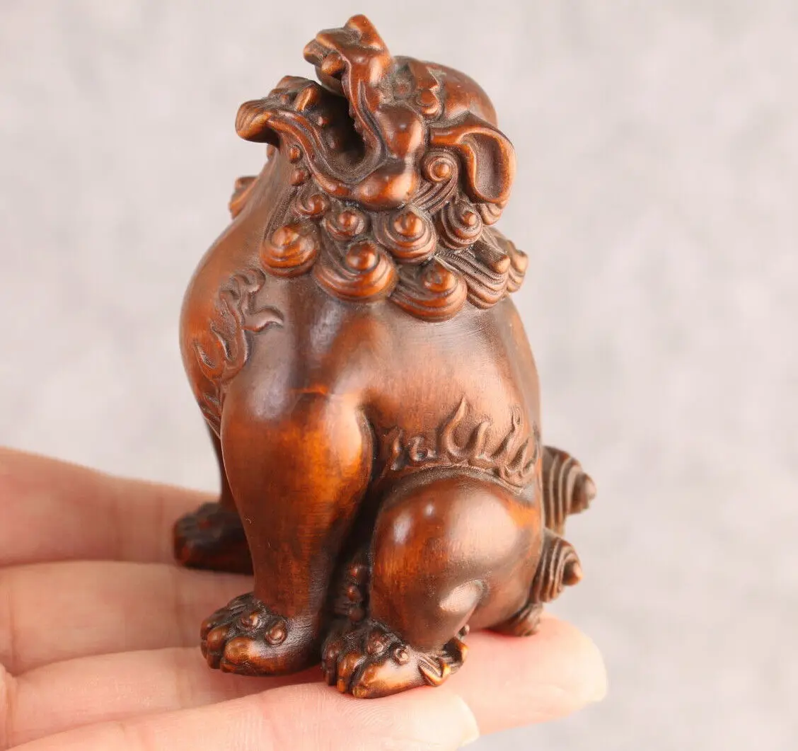 Chinese boxwood handmade carving statue netsuke collectable figure seat leo lion