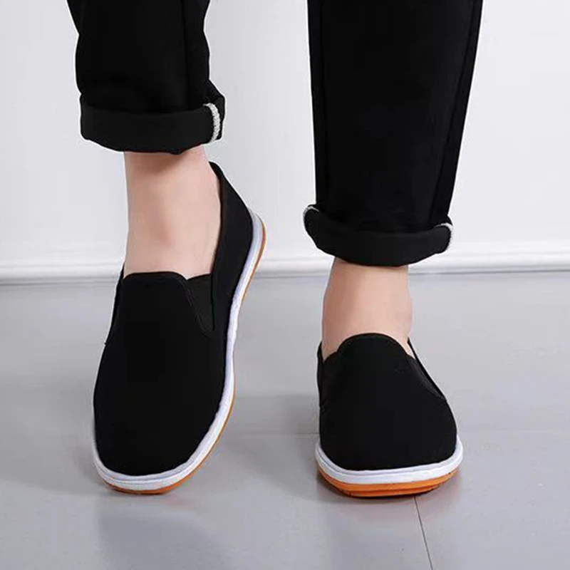 Old Beijing Cloth Shoes for Men 2024 New Anti-slip and Wear-resistant Men\'s Loafers Retro Tendon Sole Fashionable Casual Shoes