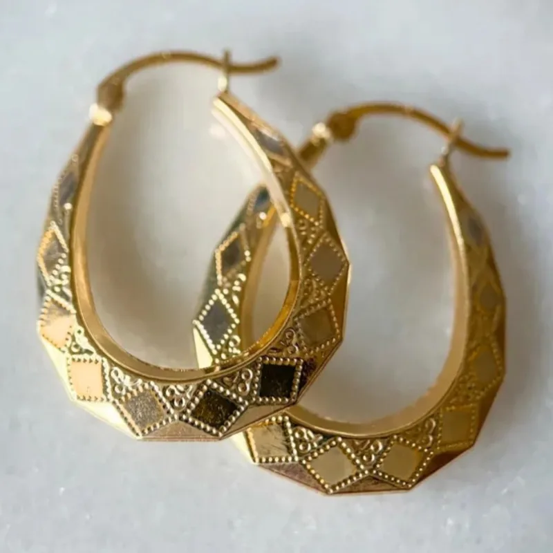 Vintage Gold Color Dangle Women's Earrings Metal Hand Carving Pattern Party Daily Wear