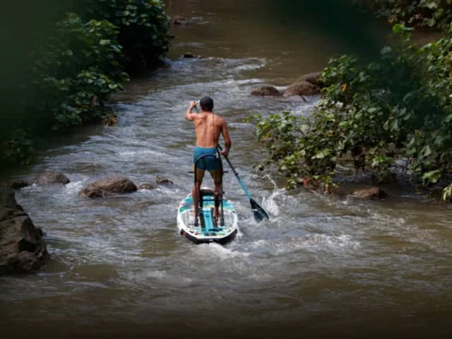 China Surfboard Manufacturers Customized Fashion Design Sup Inflatable Paddle Board Set Inflatable Paddleboard