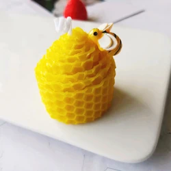 1pcs Aromatherapy Candle Creative bee Candles Scented Candles for Home Desktop Decoration Handmade Wax Long Lasting