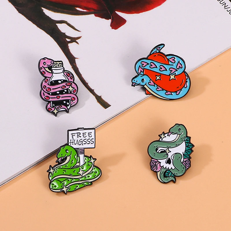 Cartoon Snake Animal Brooch Color Snake Green Pink Skeleton Snake Alloy Brooch Badge Bag Pendant Clothing Enamel Lapel Pin