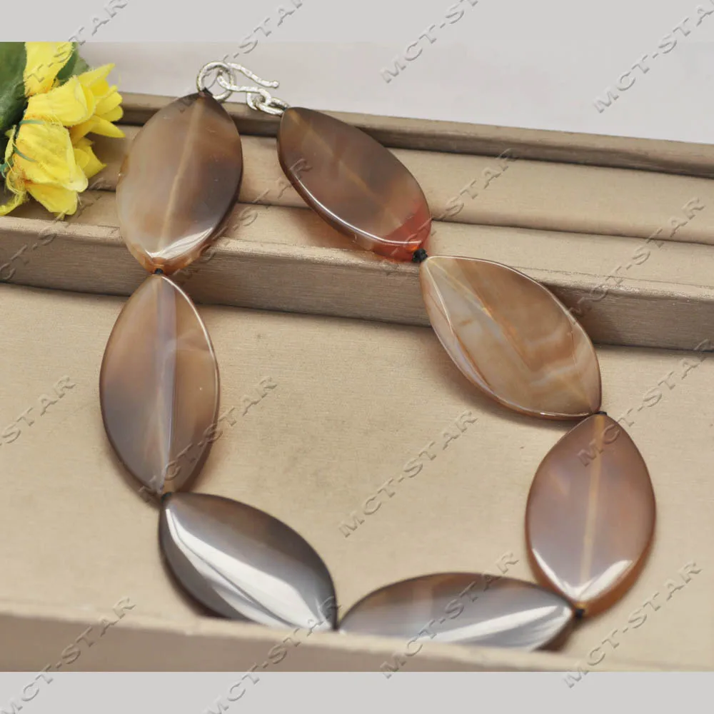 Z14364 Huge 21'' 70mm Natural Brown Oval Coin Agate Necklace