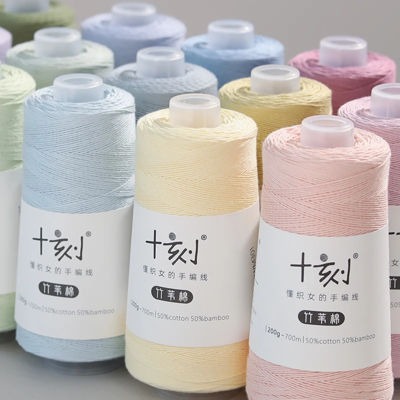 

200 г бамбуковой тростниковой хлопчатобумажной пряжи, 700 м прохладная летняя нить ручной работы, свитер своими руками, шапка, нить для шарфа, крючок для вязания крючком, игла