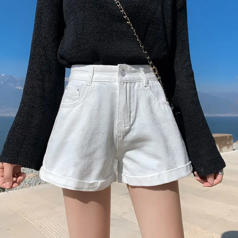 

White denim ultra-short shorts for women in summer2022New model of the year: high-waisted, slimming, wide-leg, loose-fitting out