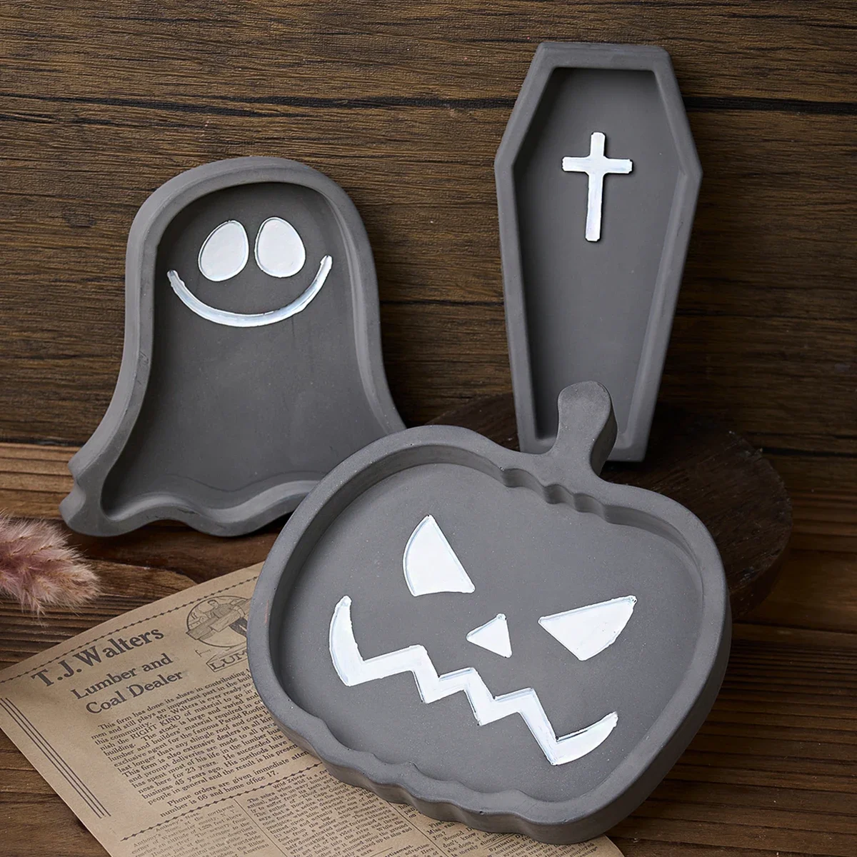 Halloween Series Tray Silicone Mold DIY Handmade Pumpkin Ghost Coffin Shape Plaster Pouring Plate Coaster Resin Mold Party Decor