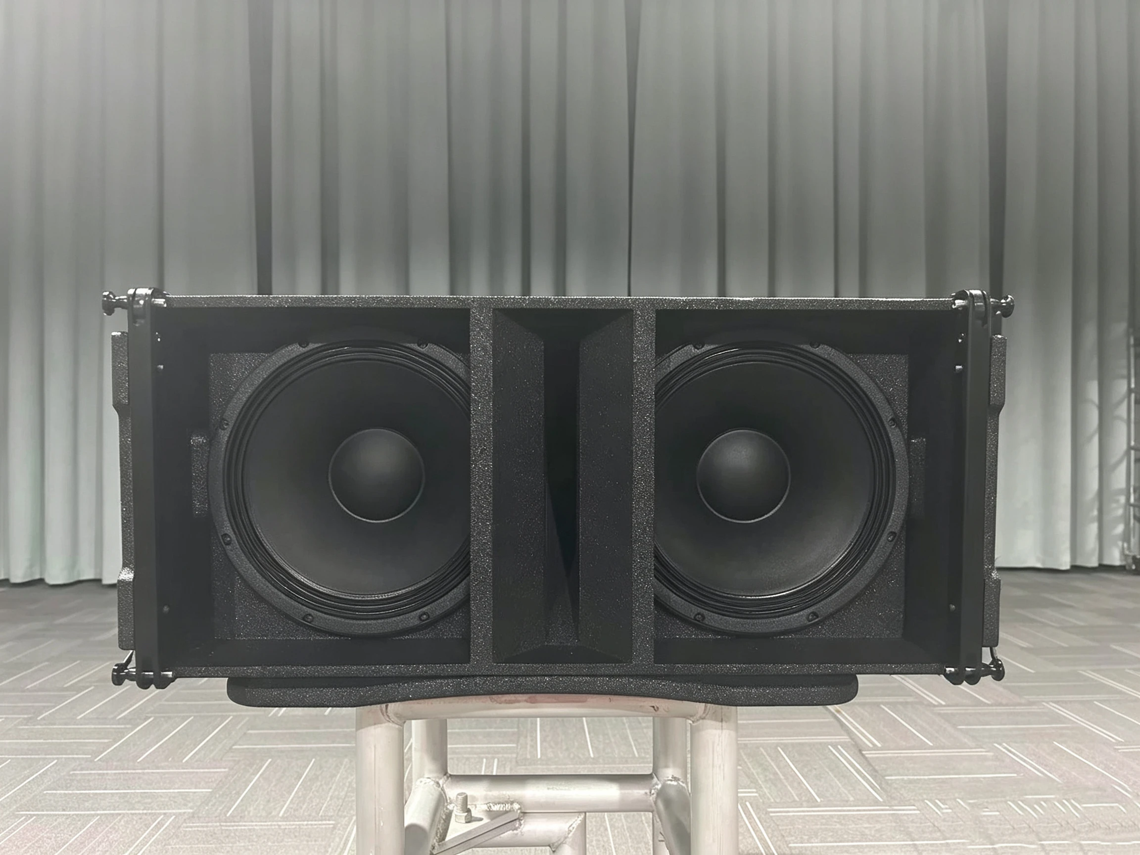 Dual 12 Inch 2 Ways Line Array Speaker Professional Sound System Professional Audio For Outdoor Indoor Event