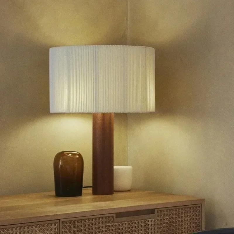 Fabric Table Lamp Vintage Minimalist Solid Wood Table Light Wabi-sabi Table Lamp for Living Room Bedroom Home LED Lighting