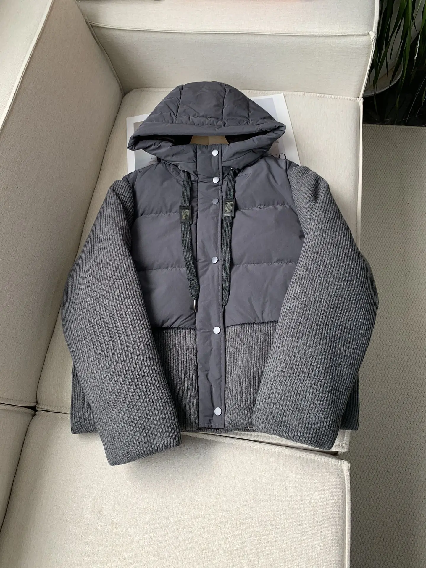 

Autumn And Winter High Quality Splicing Short White Goose Down Casual Down Jacket With Hooded Warm Coat For Women