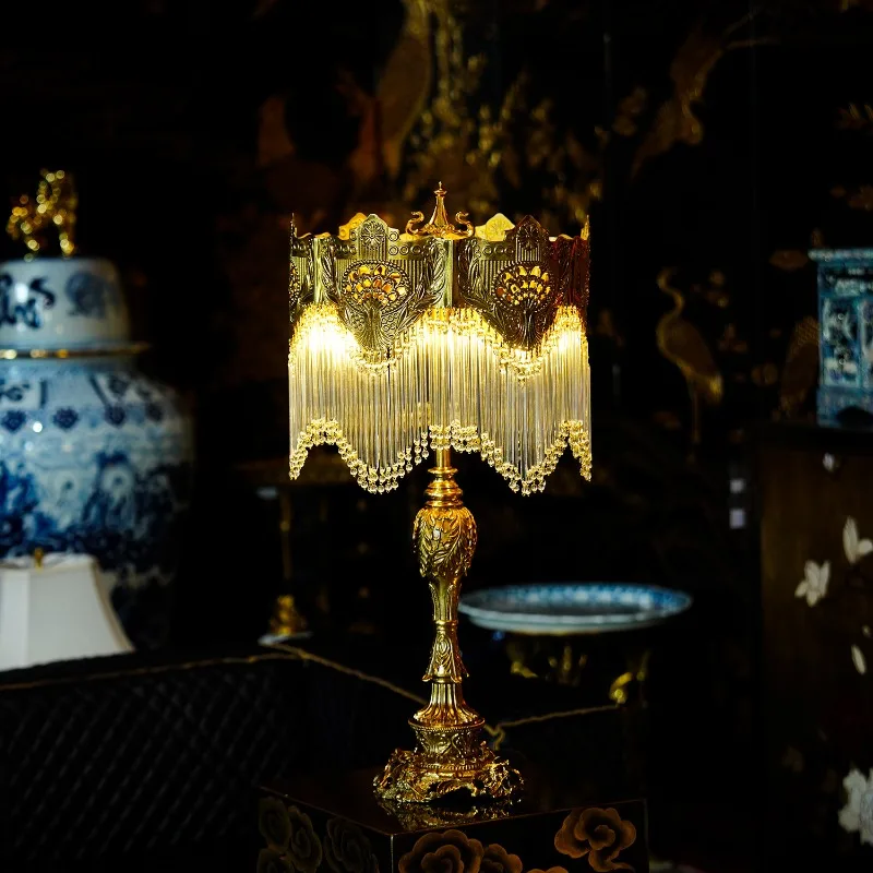 

TD85 French brass crystal table lamp, retro living room bedroom, bedside creativity, decorative ornament