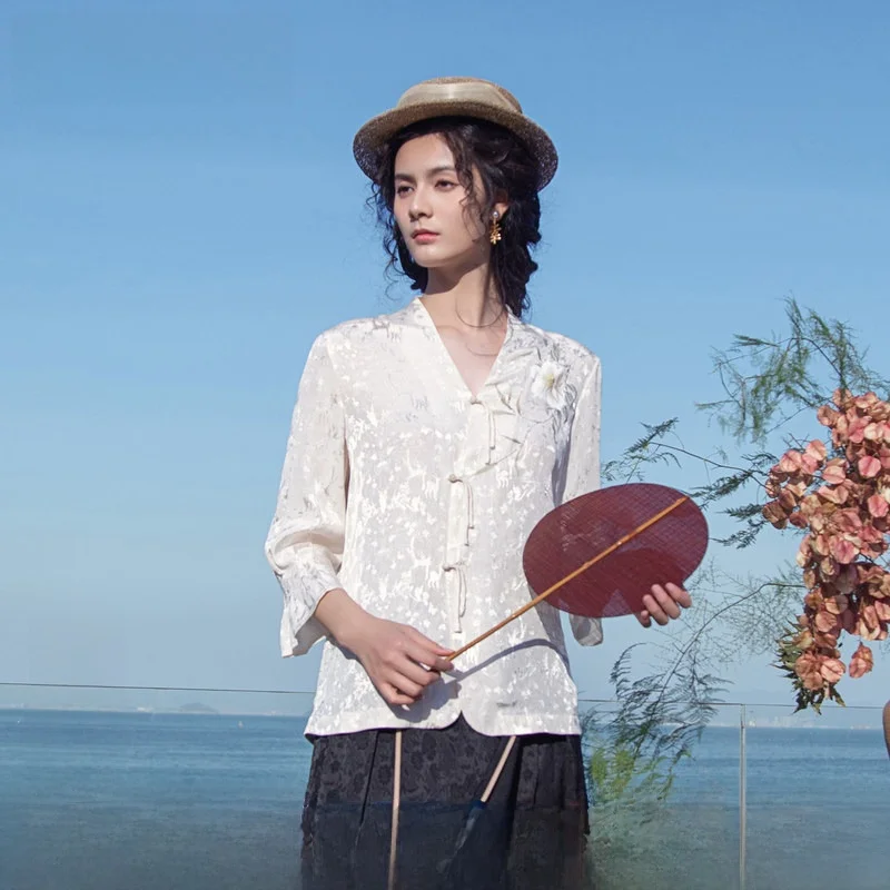 

Новая весенне-летняя женская рубашка в китайском стиле с вышивкой и цветочным узором, с рукавом три четверти, V-образным вырезом, открытый кардиган, стандартный крой
