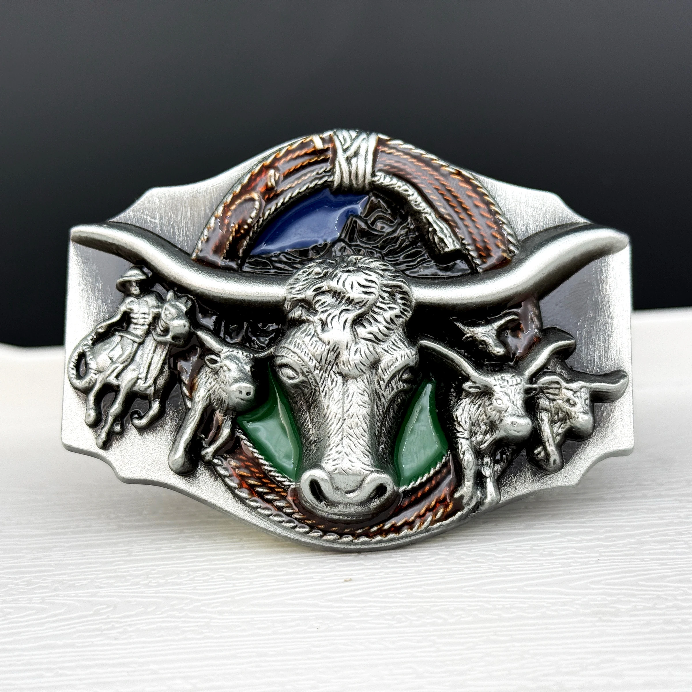 1pc Western Vintage Distressed Belt Buckle - Smooth Exquisite Carving with Bull & Flying Eagle Novelty Pattern