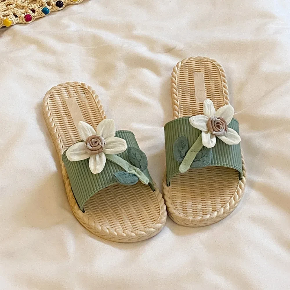 

Korean Ins Style Flower Slippers Non-Slip Holiday Seaside Sandals Flat Shoes Vacation Beach Slippers Spring Summer