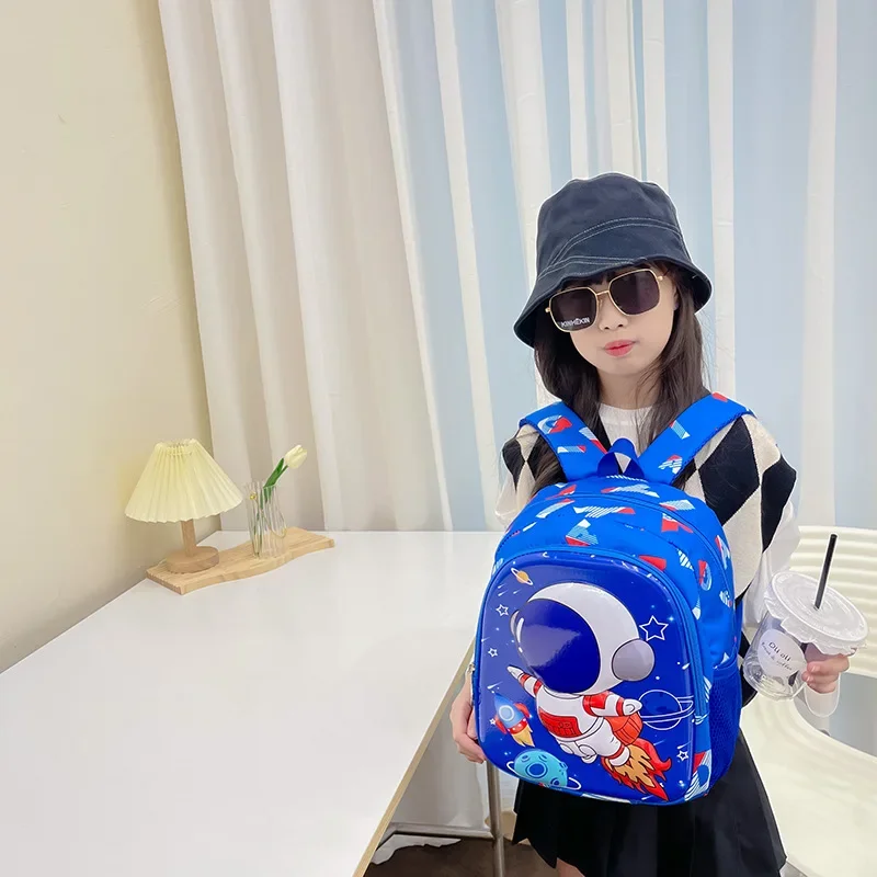 

Factory wholesale kindergarten light schoolbag boys and girls leisure backpack new astronaut cute children's backpack