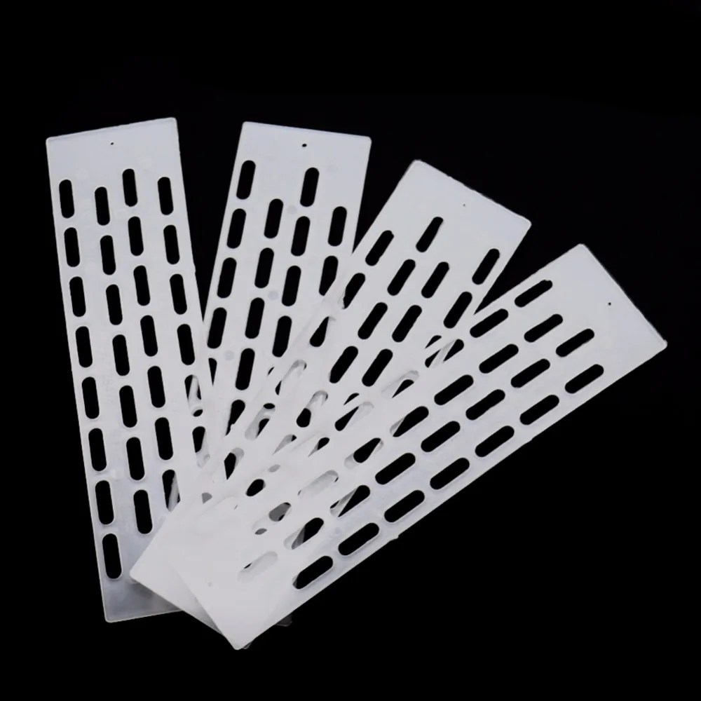 5/20 Pcs Plastic Beehive Queen Bee Escape Protection Board Bee Tools White Hole Partition Beehive Door Board Beekeeper Supplies