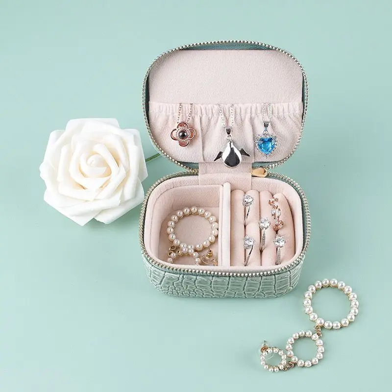 Jewelry Box Small Mini Portable Delicate Ring Earrings Earrings Necklace Jewelry New Flannel Small Storage Boxes Home Storage