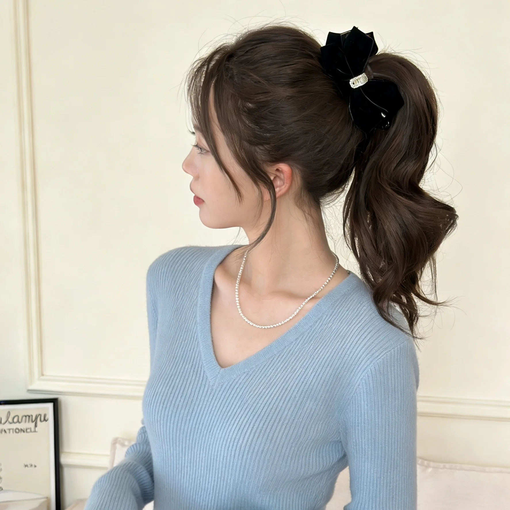 1pc 2026 New Velvet Bow Banana Clip Black Vertical Hair Claw for Women Back of Head High Ponytail Holder Chic Fashion Accessory