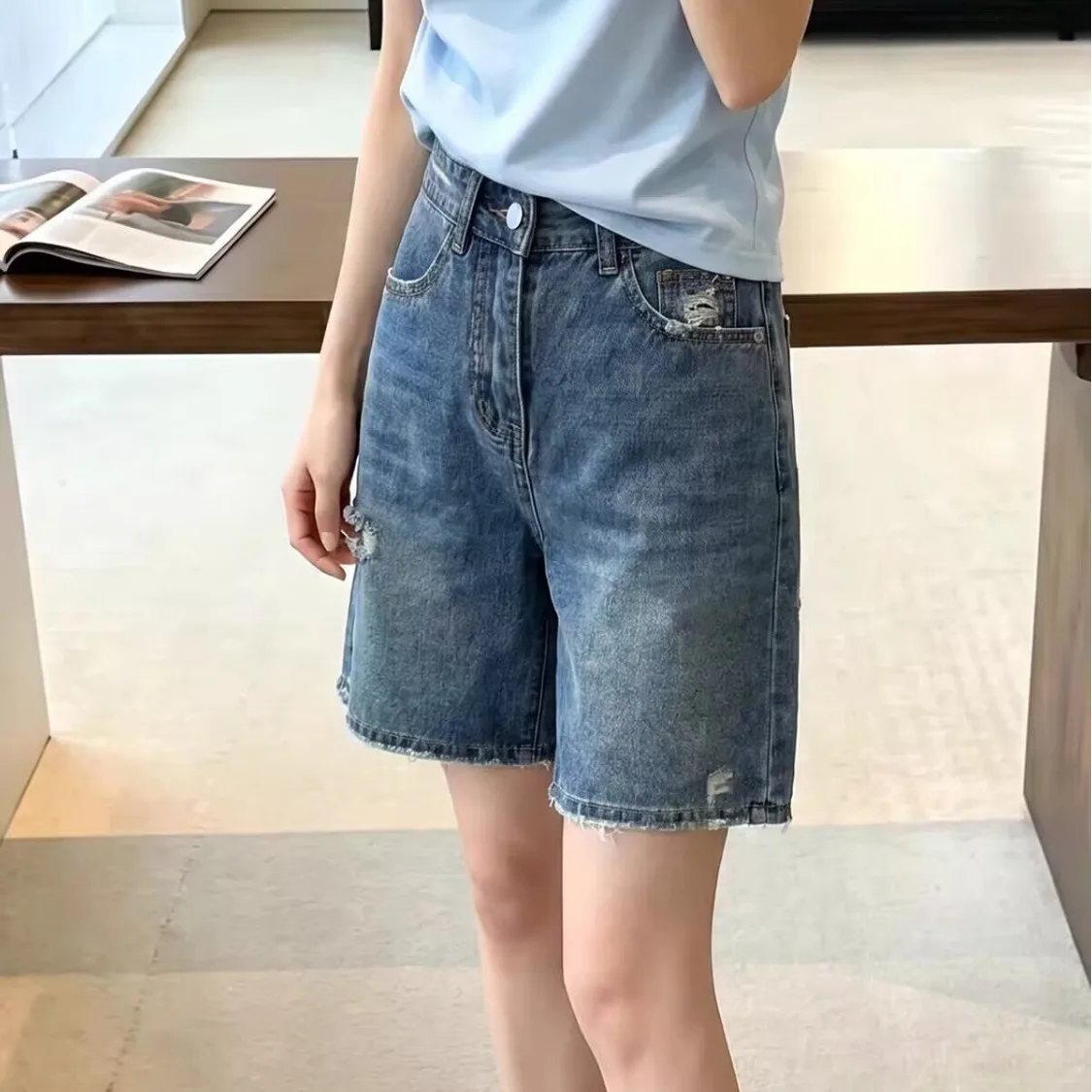 Summer plus Size 250 Pounds New Hole Denim Shorts Men High Waist Loose Casual Slim Straight A-Line 5 Shorts Polyester Fiber