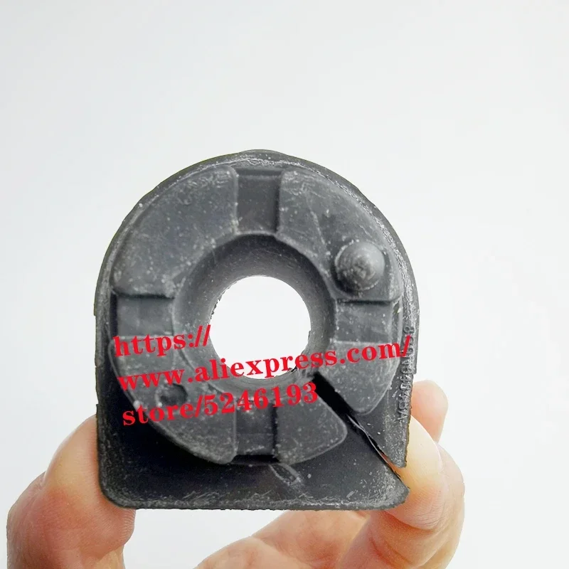 

Front stabilizer bar rubber sleeve for XC60 XC90 C30 S40 S60 S80 V60 Balance bar bushing 31340511