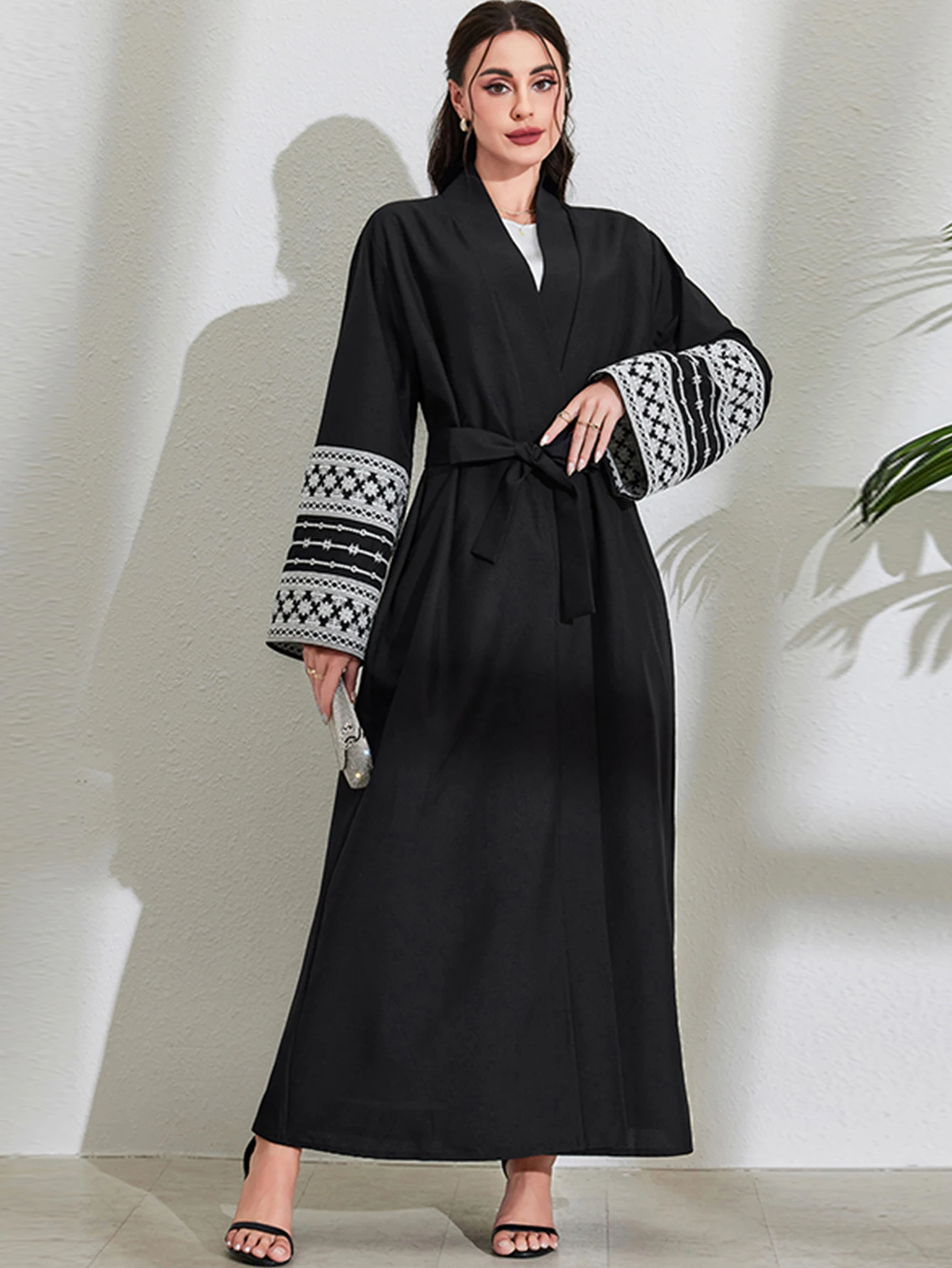 

Ramadan Kimono Muslim Robe Abaya Luxury Embroidery Female Modest Full Length Muslim Open Abaya Eid Islamic Outwear Clothing