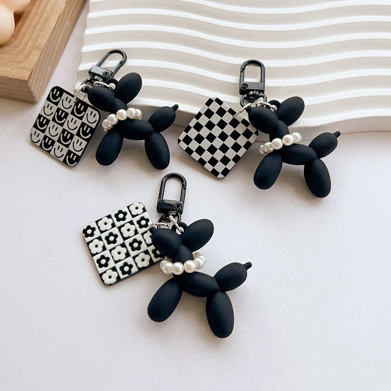 Fashion Balloon Dog White And Black Keychain Acrylic 3D Exquisite Keyring Car Pendant Cartoon Key Ring Gift For Women Children