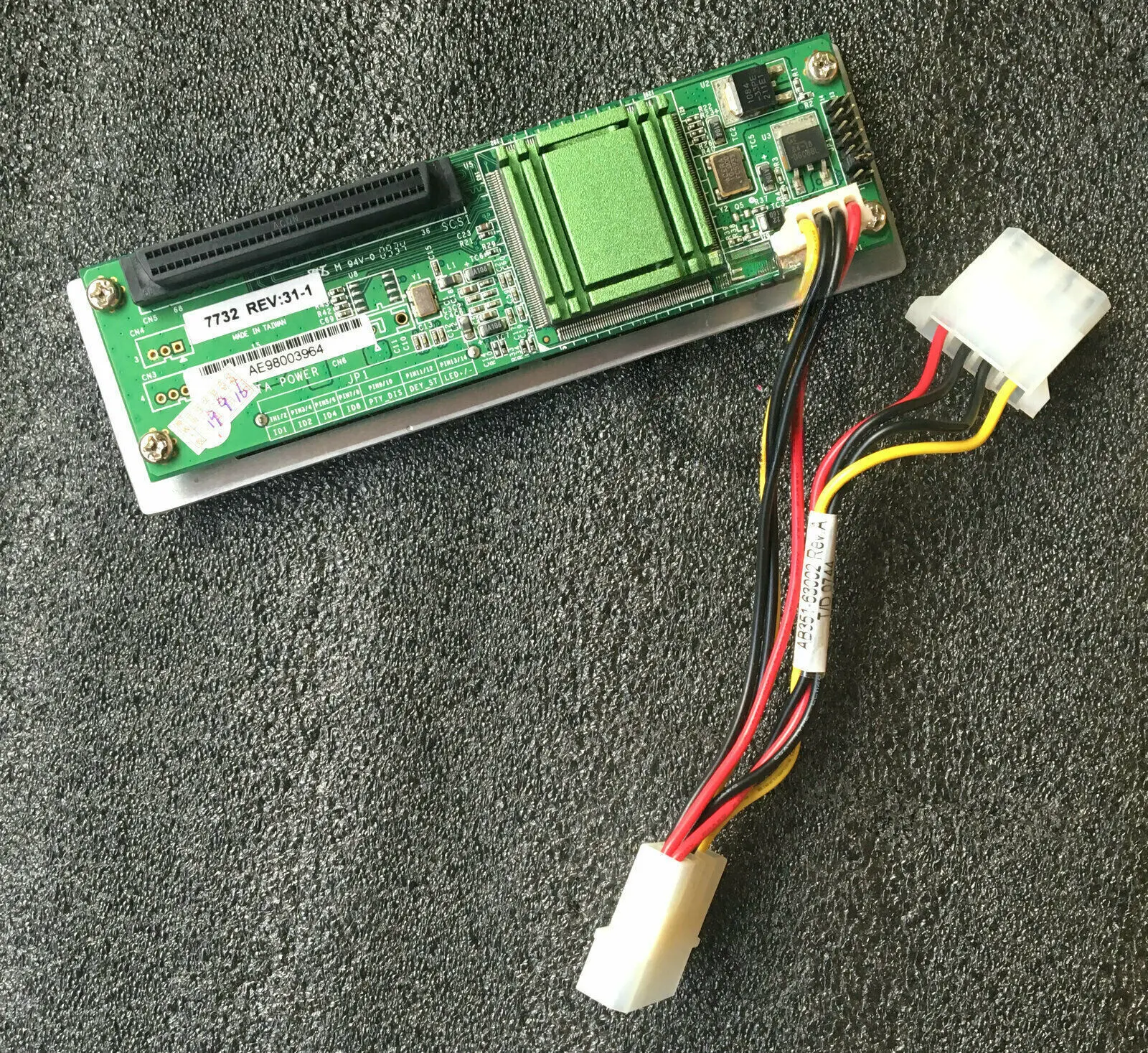 Imagem -02 - Ultra Scsi para Sata Adaptador Ponte para Sata Odd Acard-aec7732
