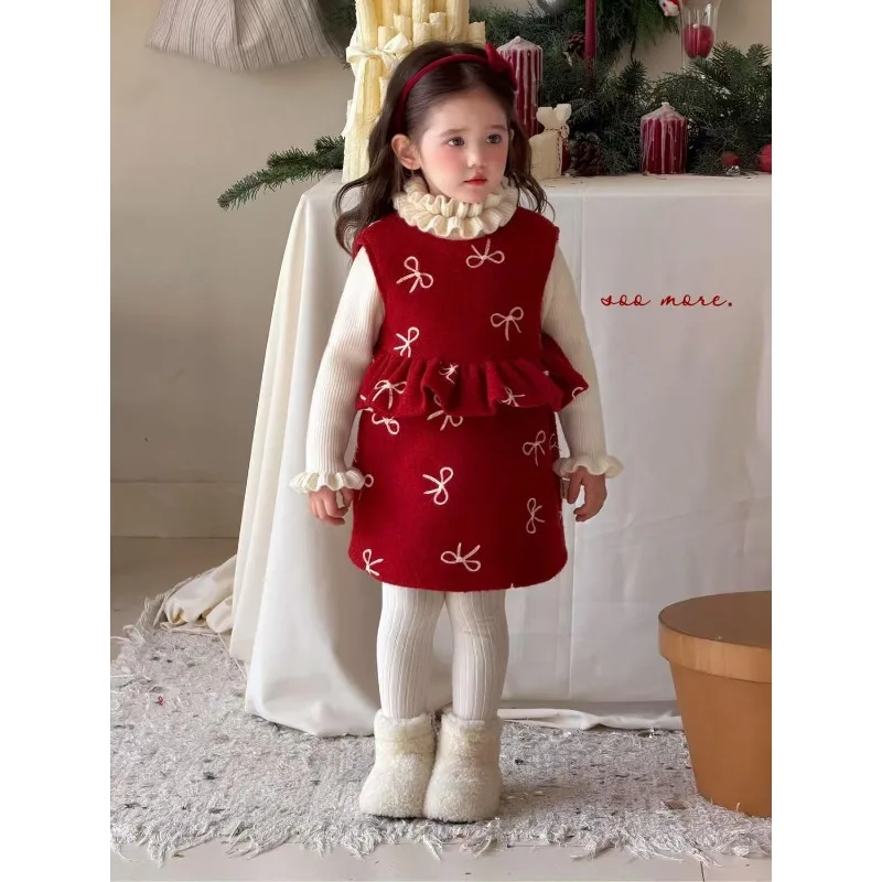 

Korean Version of Girls' 2025 Autumn and Winter New Year Style Red Bow Woolen Vest Dress Girls' Beige Lace Collar Sweater