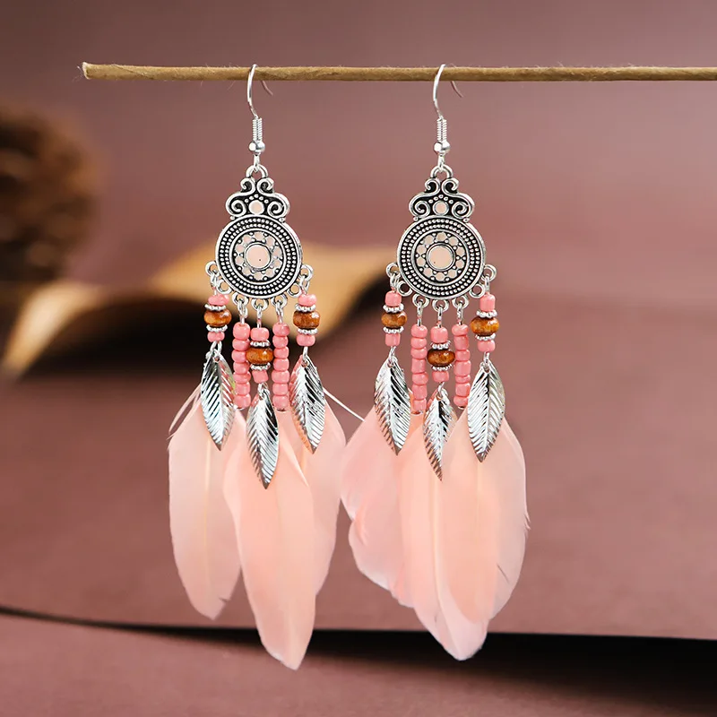 Ethnische lange Quasten-Ohrringe mit Federn für Damen, elegante Holzperlen, bunte Blattfedern, baumelnde Ohrringe, Boho-Schmuck – Detail 12