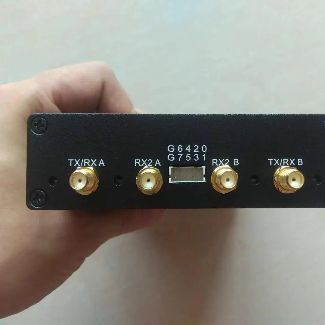 B200 B210 compatible with original performance bladerf limesdr