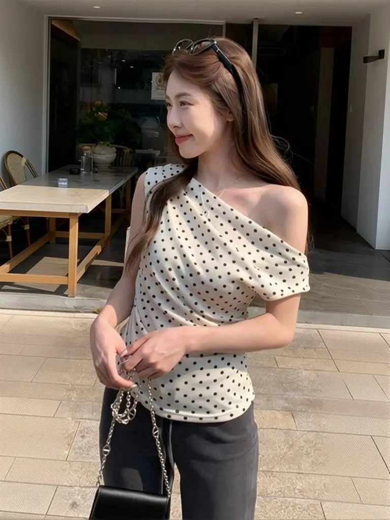 Polka Dot One-shoulder T-shirt for Women, 2026 Summer Elegant Off-shoulder Sleeveless Top Casual Tees Korean New