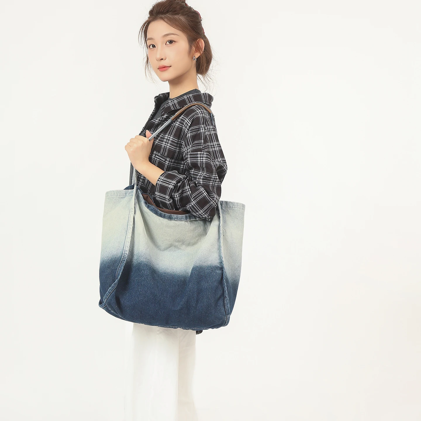 

Large Gradient Denim Women's Bag New Jeans Eco Bag Korean Messenger Bag Y2K Shoulder Bag Shopper Vintage Handbag Quilted Pockets