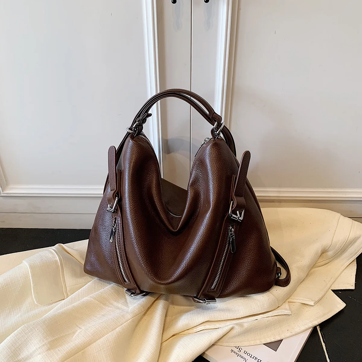 

Large Capacity Tote Bag For Women Multi-Way Crossbody Shoulder Backpack PU Leather Soft Handbag For Any Occasion Eye-Catching