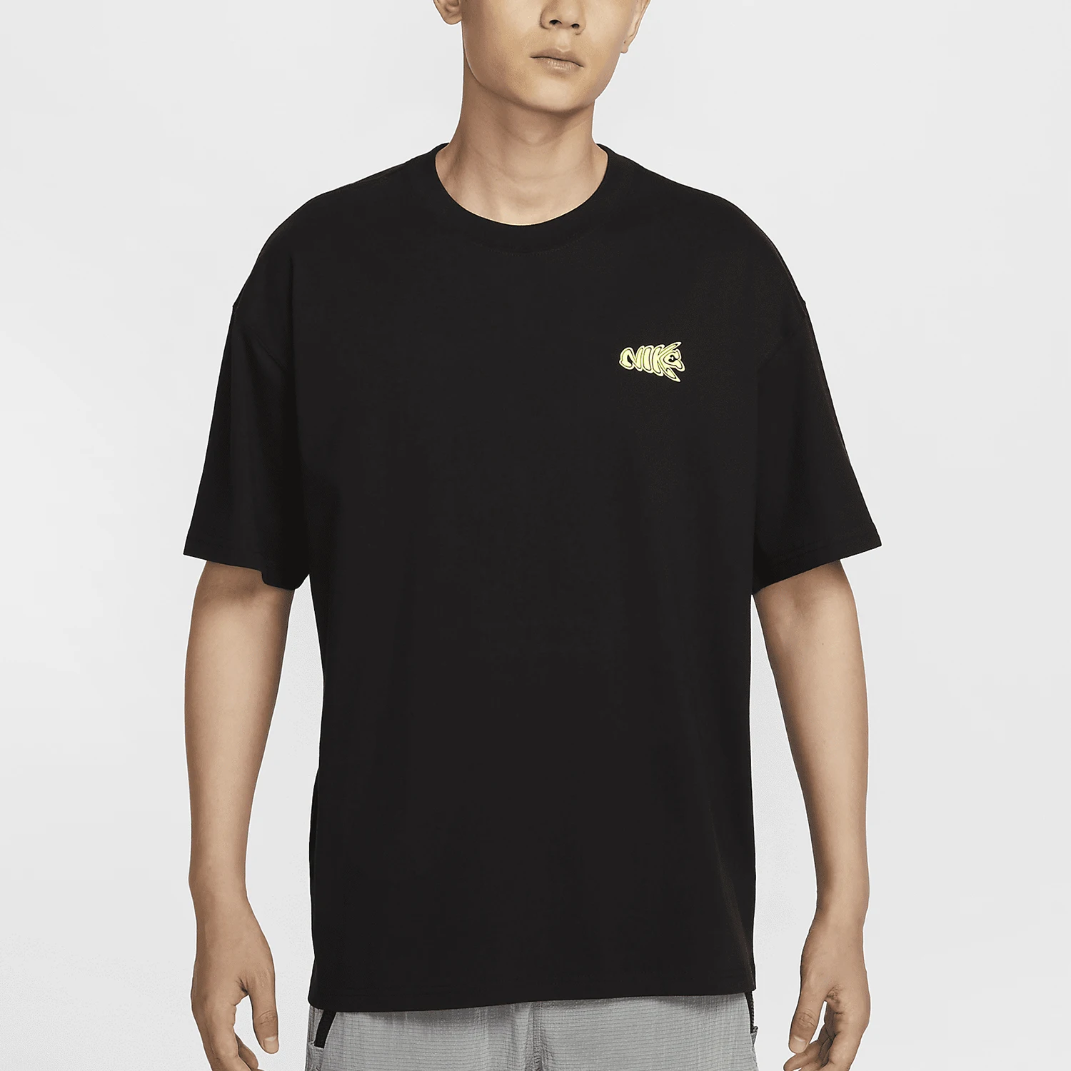 

Nike Authentic New Men's Soft, Breathable, Loose Football Sports Short Sleeve FZ8100-010