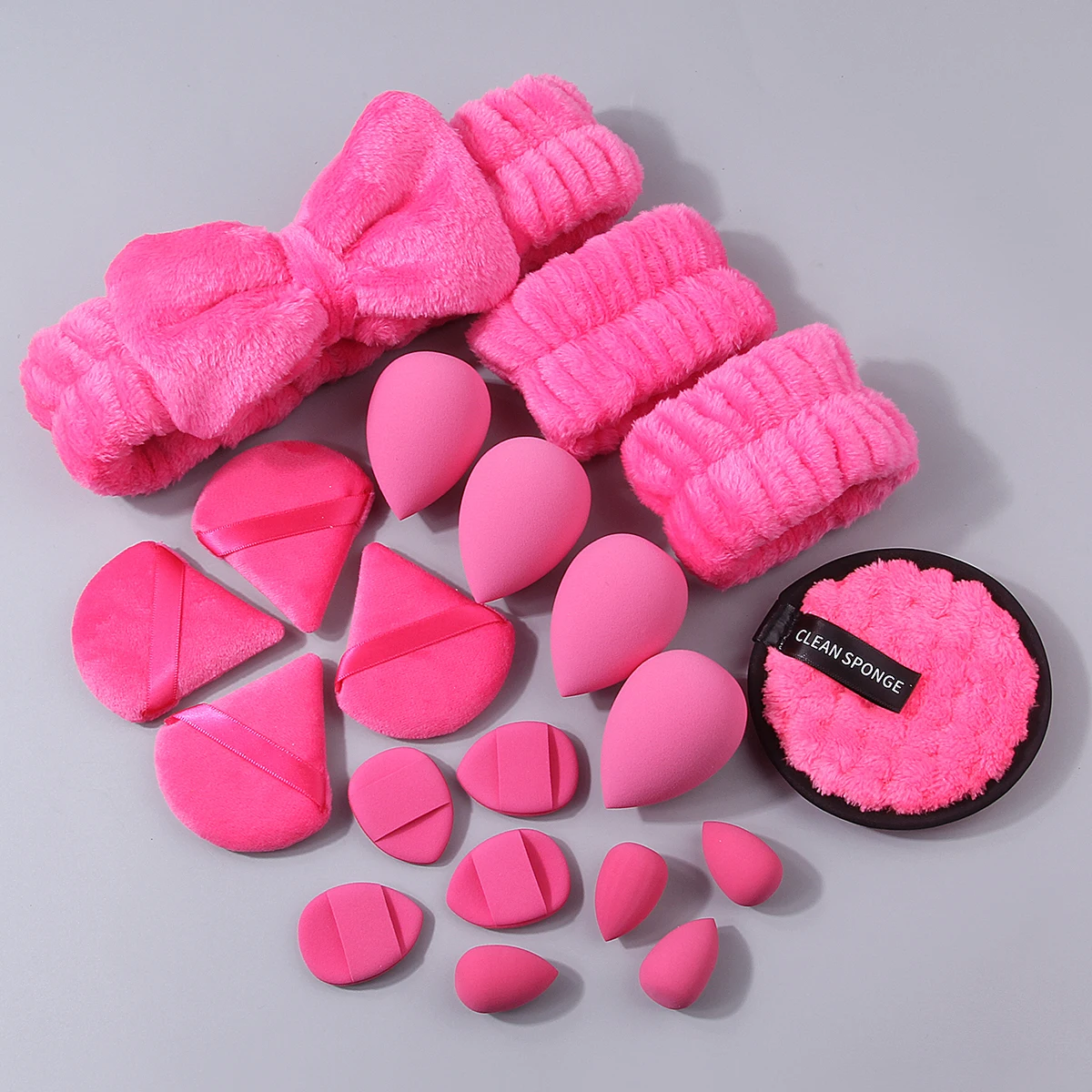 مجموعة منتفخة لتنظيف الوجه والمكياج مكونة من 20 قطعة - منتفخة مستديرة كبيرة وإسفنجة ناعمة لبودرة البيض وحزام معصم لربط الشعر
