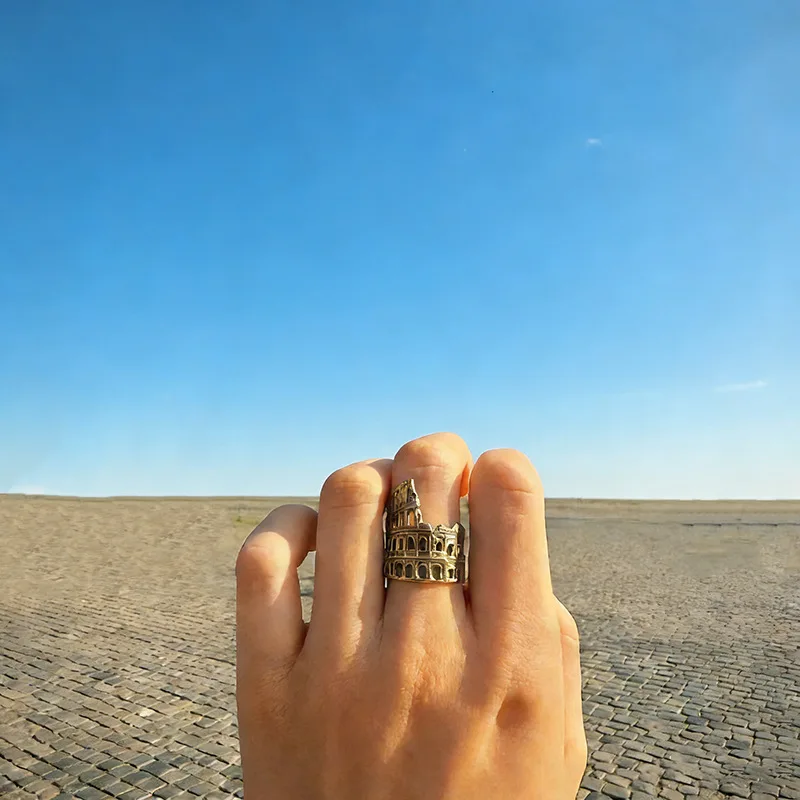Vintage Open Adjustable Ring Roman Building Souvenir Ring Hollow Gothic Finger Ring Unisex Jewelry Accessory Gift for Men Women