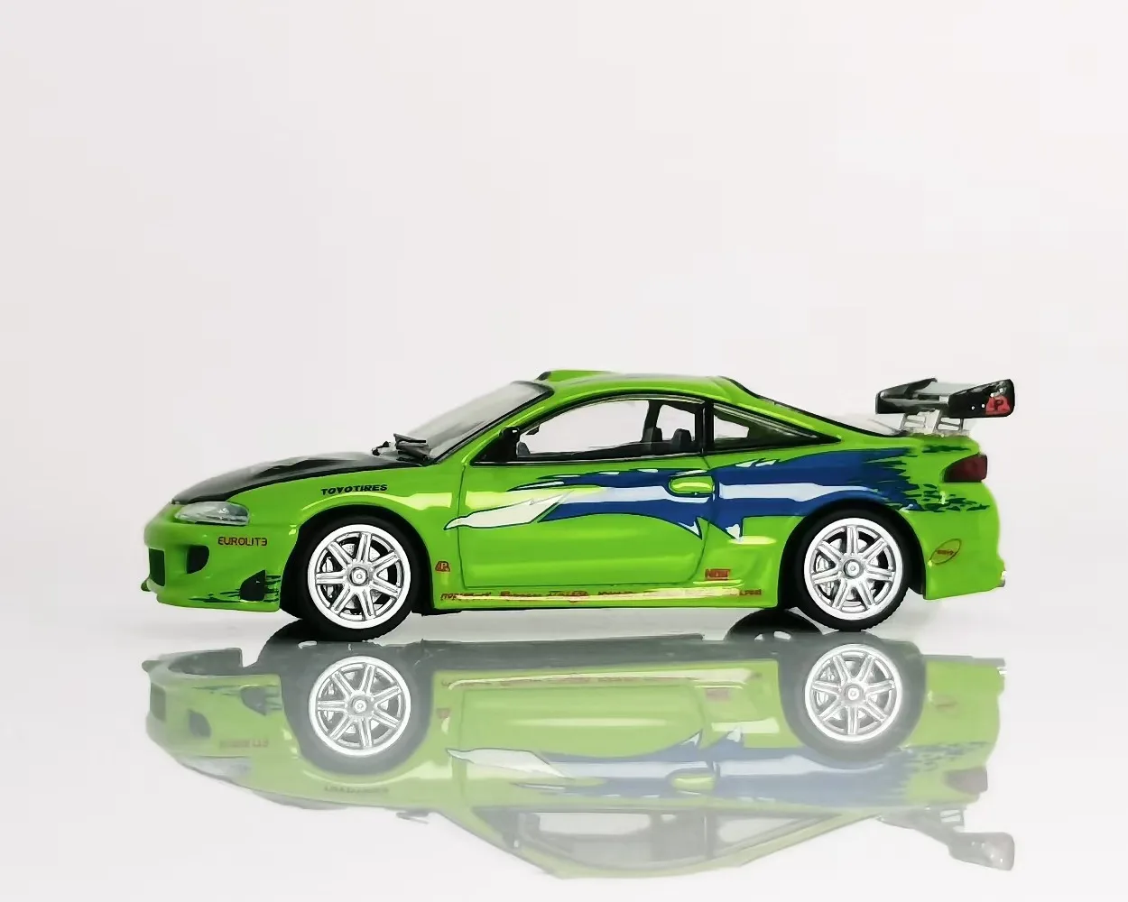 

Transcend model Eclipse Fast Green Diecast Car Limited 999pcs Collection Auto Toys Gift 1/64