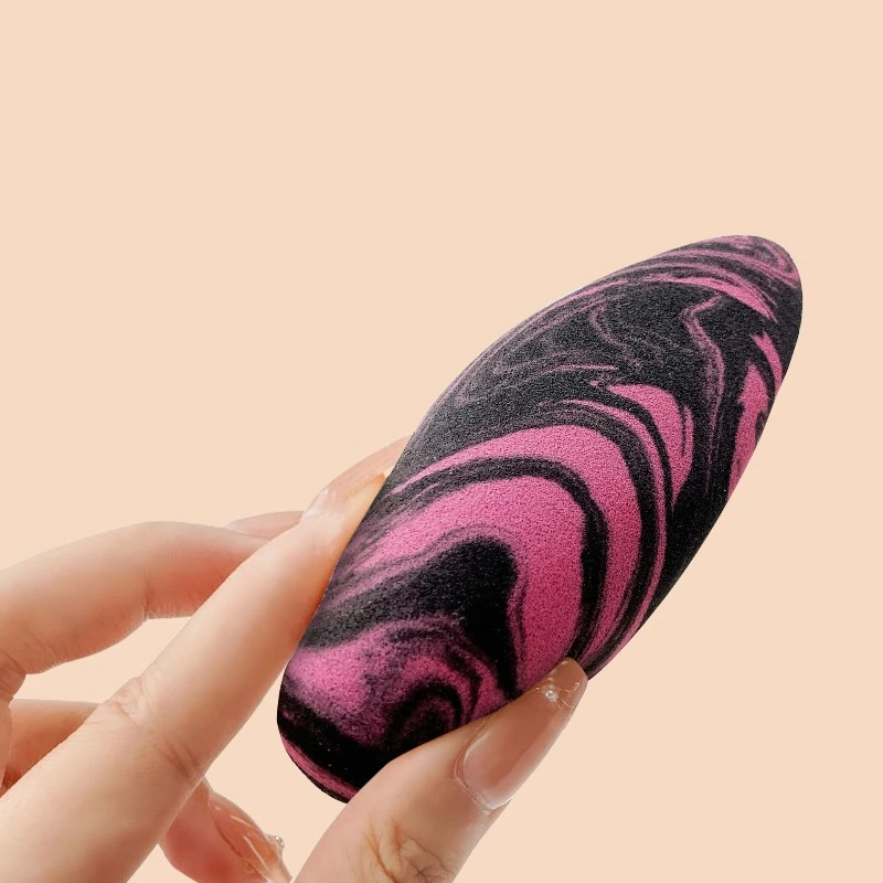 Mélangeurs de beauté Super doux pour fond de teint liquide, éponge de maquillage Non absorbante en forme de langue pour une Application impeccable