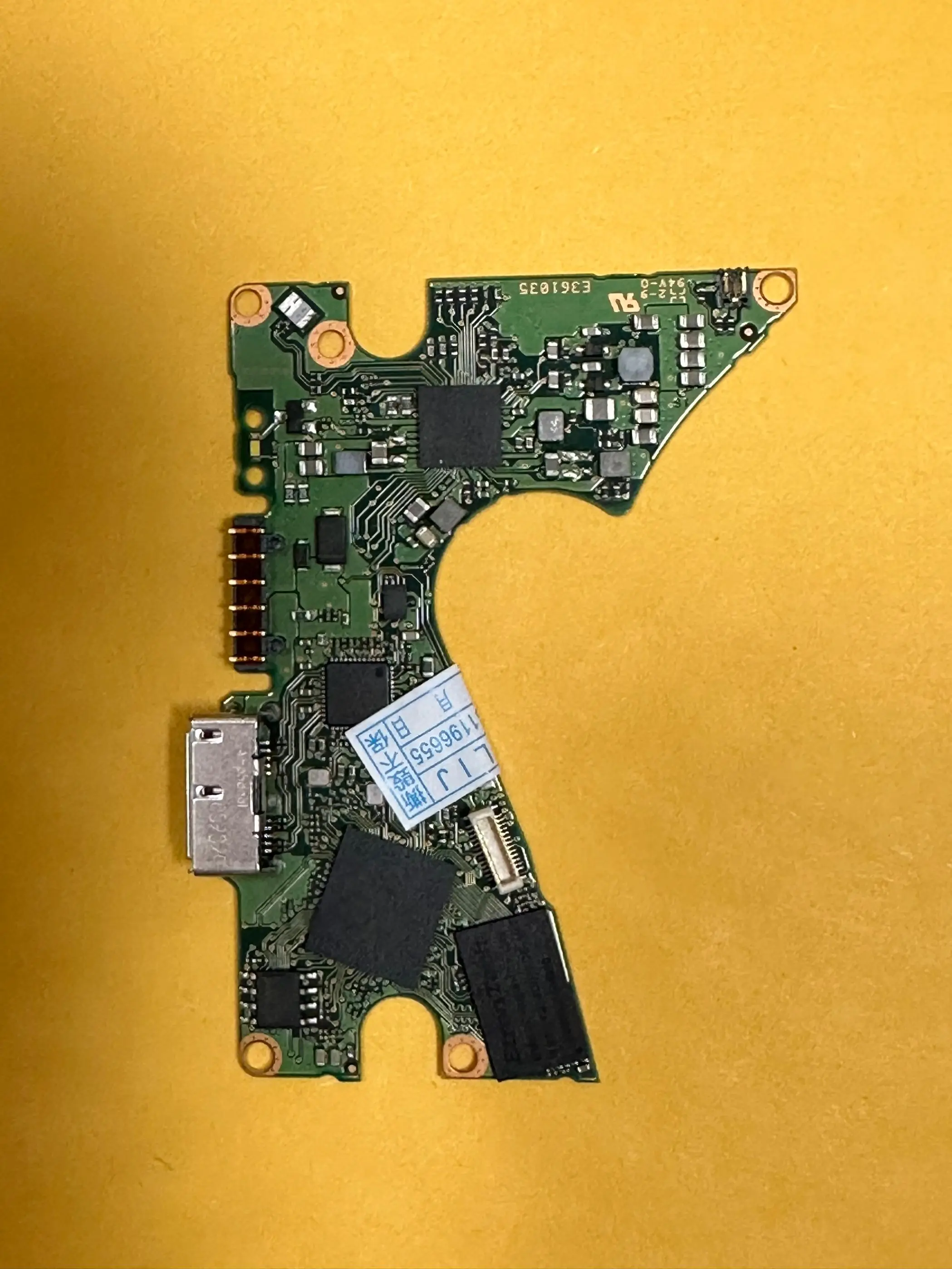 

WD hard disk PCB 2060-810030-001 unlocking: 2060-810035-000; 2060-810033-001 Perfect unlocking of USB mobile hard disk