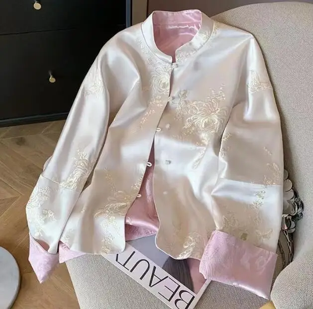 women Embroidered Chinese Style Button Chinese Shirt  Spring 2024 New Fashionable and Fashionable Small Shirt Top coat