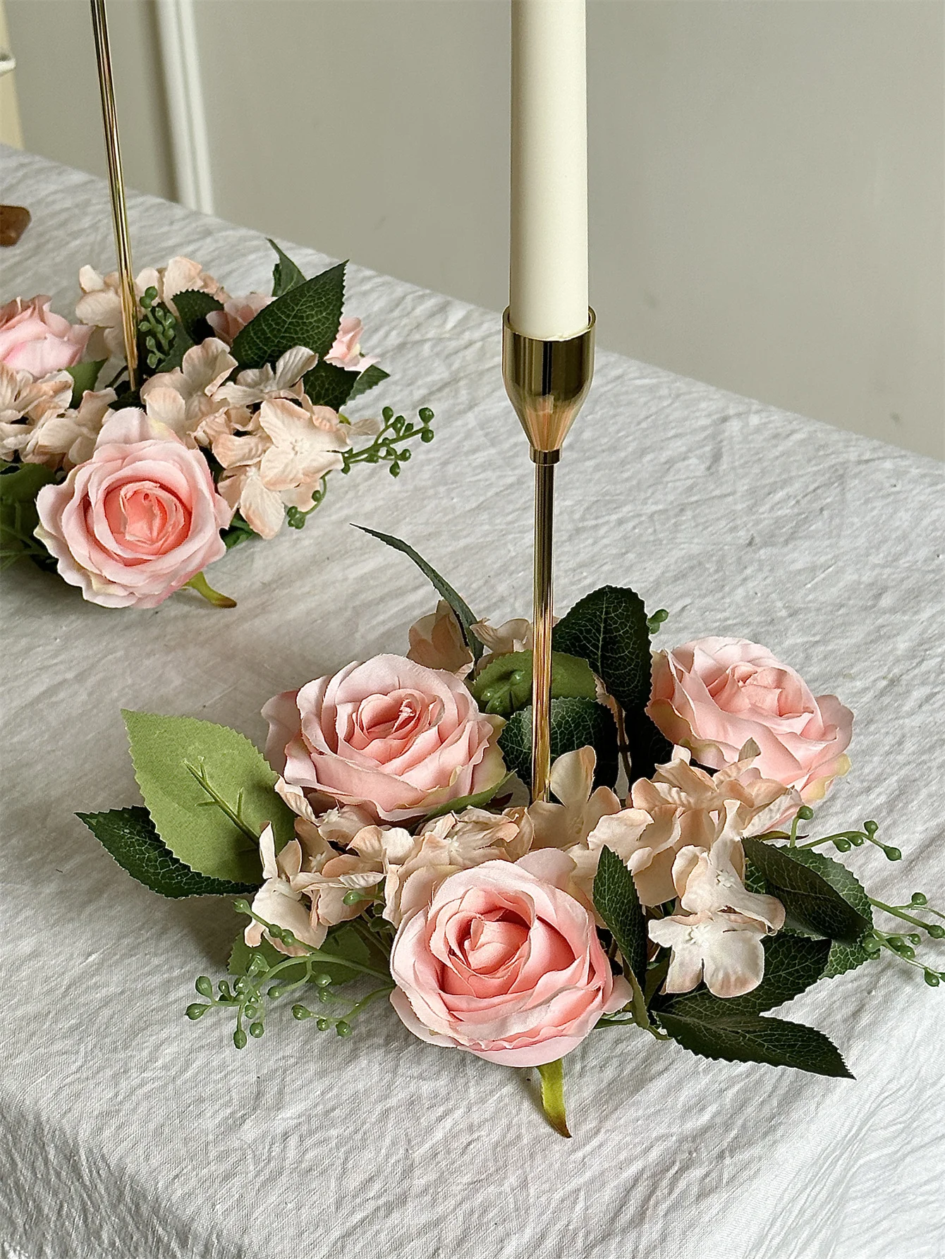 Wedding Candlestick Wreath Artificial Roses Candle Rings Wedding Table Decoration Silk Artificial Garland for Candle Home Decor