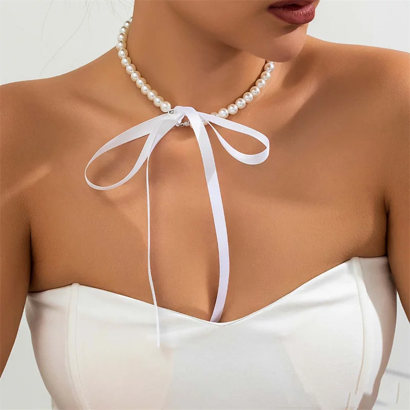 Joyería de fiesta de boda de tendencia, gargantilla larga de cinta negra, collar para mujer, collares elegantes de perlas de imitación blancas para vacaciones en la playa