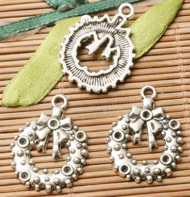 Pendentifs en alliage Donel Talk Qued Silver Wreath Design, accessoires faits à la main, HWEF2801, 25x19mm, 10 pièces