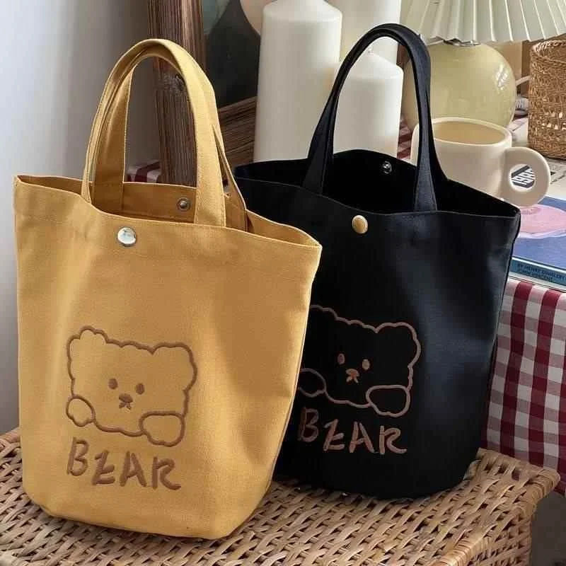 

Waterproof Oil-resistant Canvas Lunch Box Bag Stylish Handheld Bento Bag for Office Workers High Aesthetic Value Student Lunc...