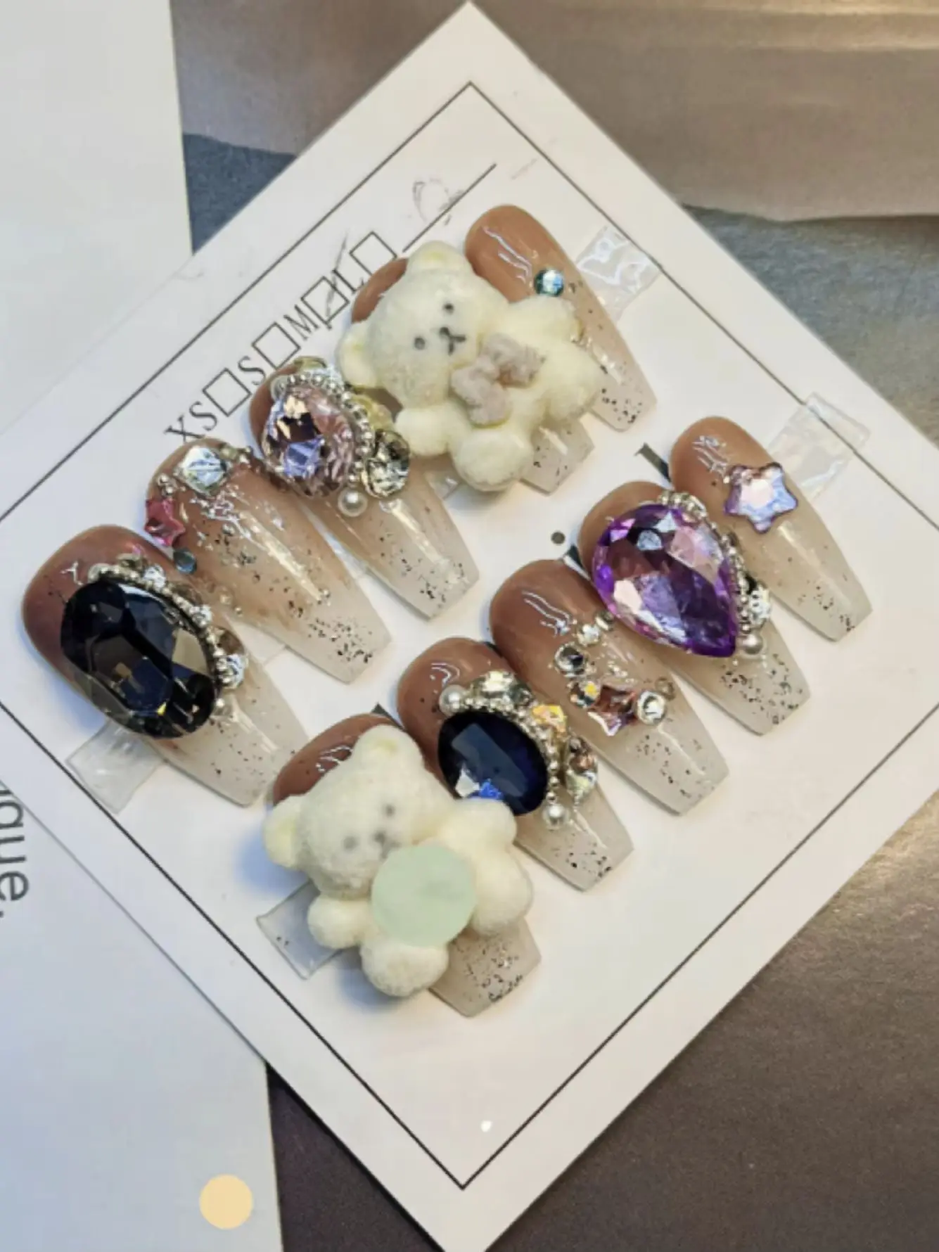 10-Piece Set of Plush Teddy Bear Rhinestone Press-On Nails, Flocked 3D Bear Accessories, Soft and Adorable Texture, Full of Atmosphere When Applied, Cute and Luxurious