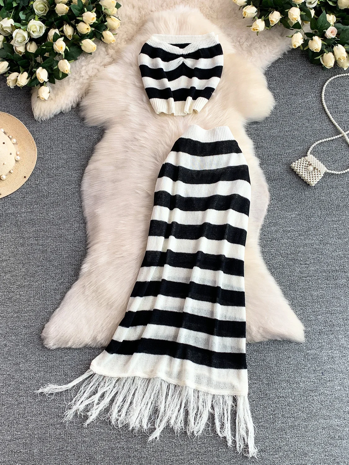Pure Desire Style Knitted Wrap Chest Skirt Short Sexy  Waist Striped Fish Tail Long Skirt Two Piece Set Elegant Tassel