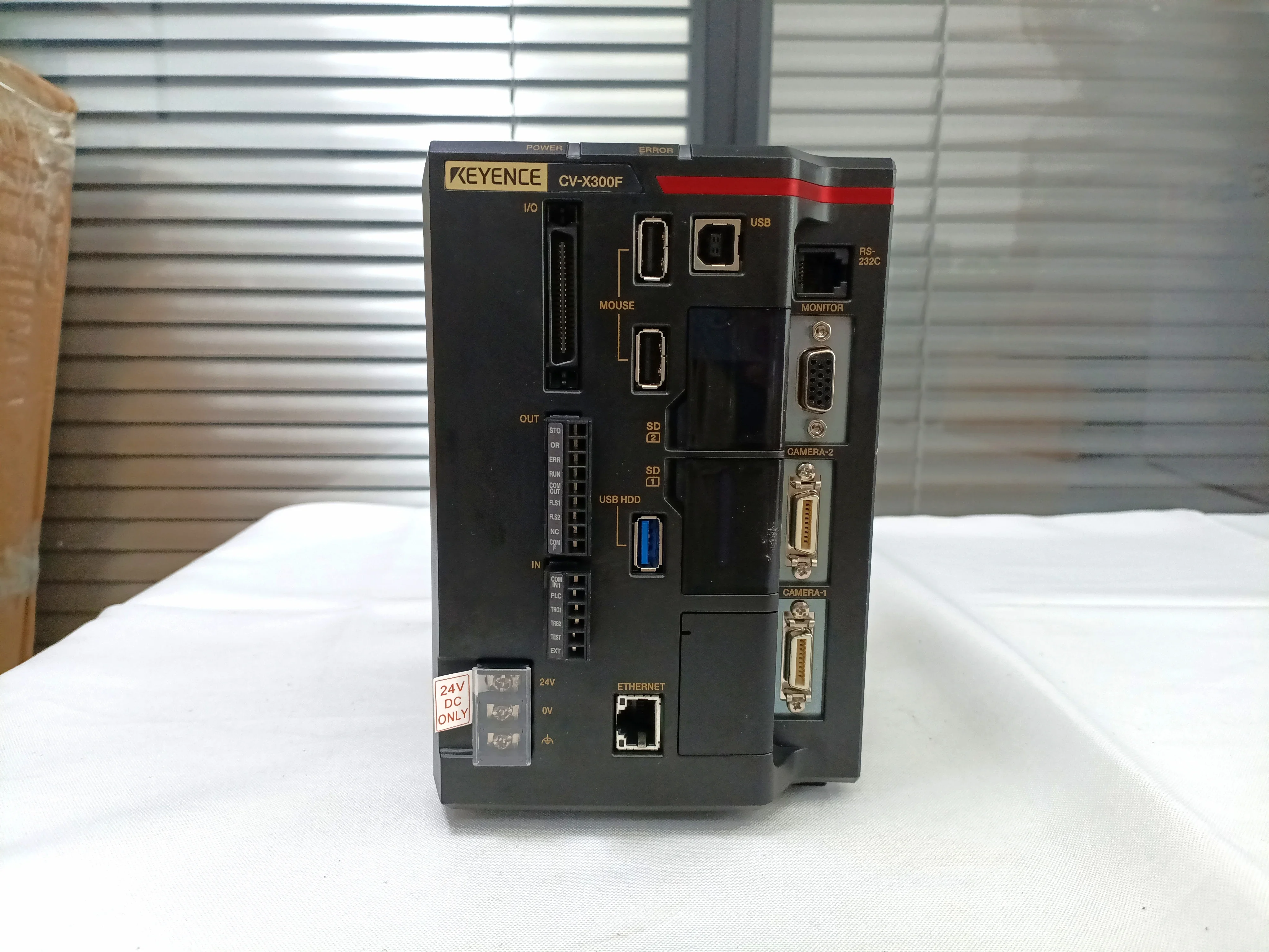 2026 CV-X300F KEYENCE 0.47 Megapixel Camera Supporting Type Controller