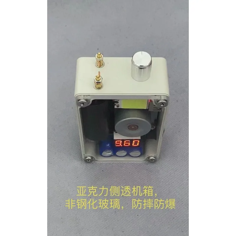 8-capacitor Hand Generator USB Charging Camping Equipment Outdoor Emergency Tool Cranked for 2 Minutes Can Lgnite 40-50 Times