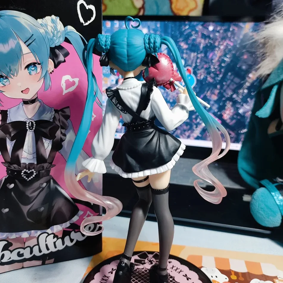 21cm Sexy Girl Hatsune Miku Anime Figure Fashion Subclture Miku Action Figure Christmas Gift PVC Collection Model Doll Toys