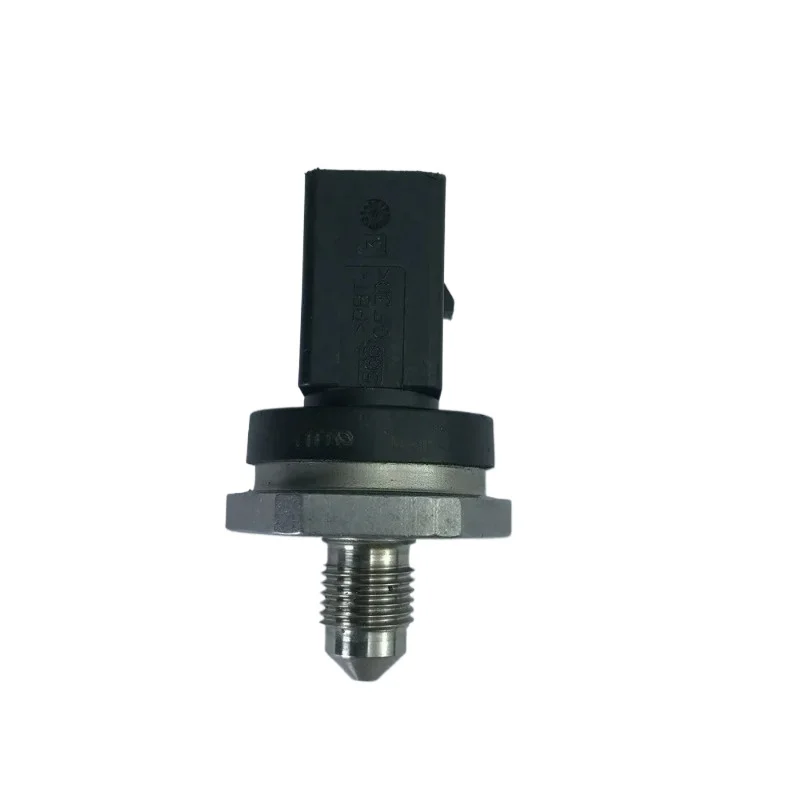 

06J906051C Fuel Rail Pressure Sensor Fit for Audi A3 A4 A5 A6 Q5 Q7 R8 TT FSI Engine